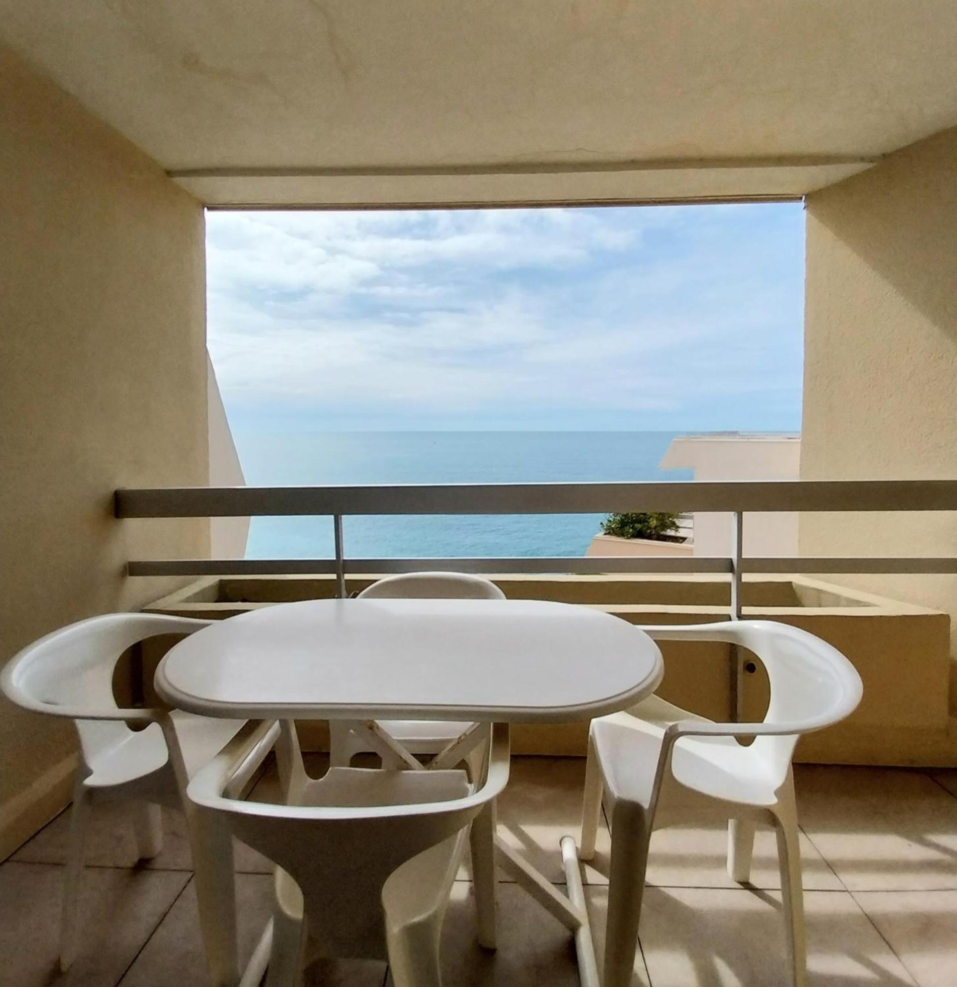 Front De Mer 2 Chambres Parking Quartier Corniche سُت المظهر الخارجي الصورة